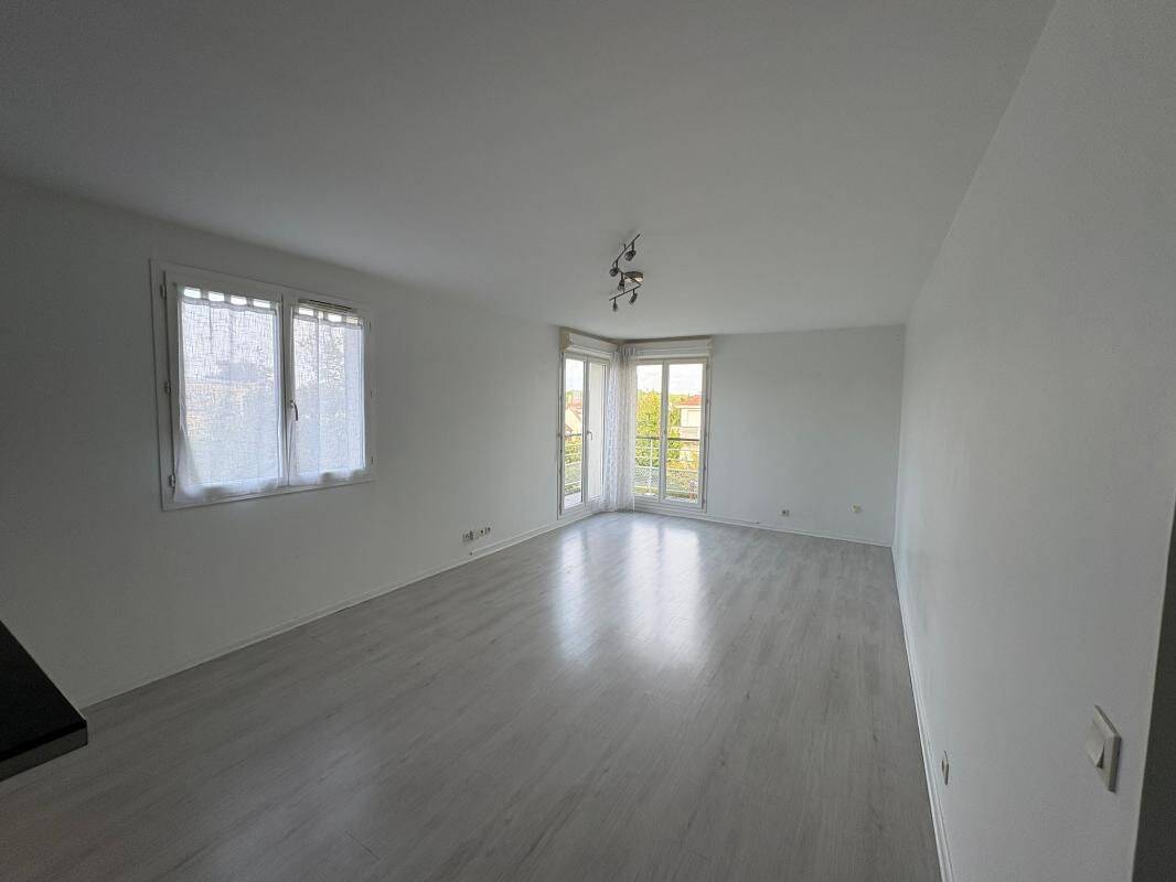 Appartement 3 pièces 68 m² · à Chanteloup-en-Brie · 68 m² · 1 275 €