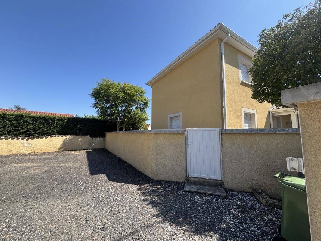 Maison 4 pièces 99 m² · à Veauche · 99 m² · 994 €