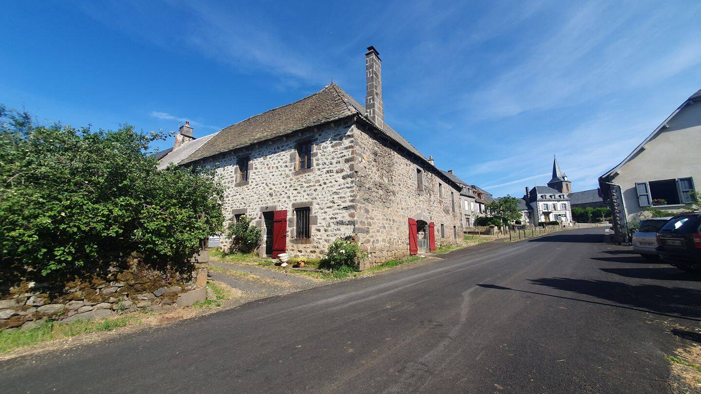 Maison 3 pièces 123 m² · à Paulhac · 123 m² · 93 000 €