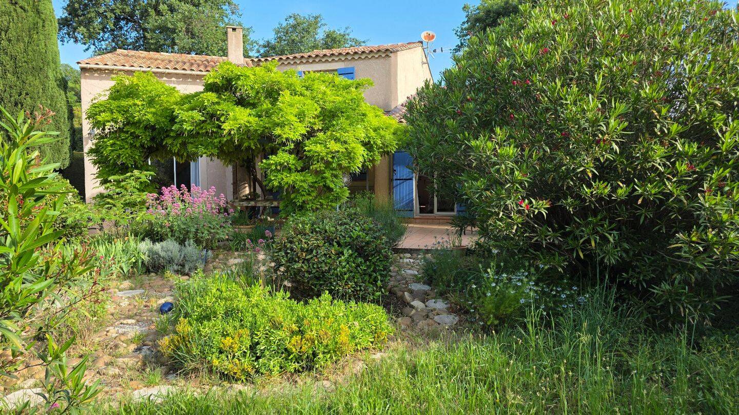 Maison 4 pièces 124 m² · à Rochefort-du-Gard · 124 m² · 380 000 €