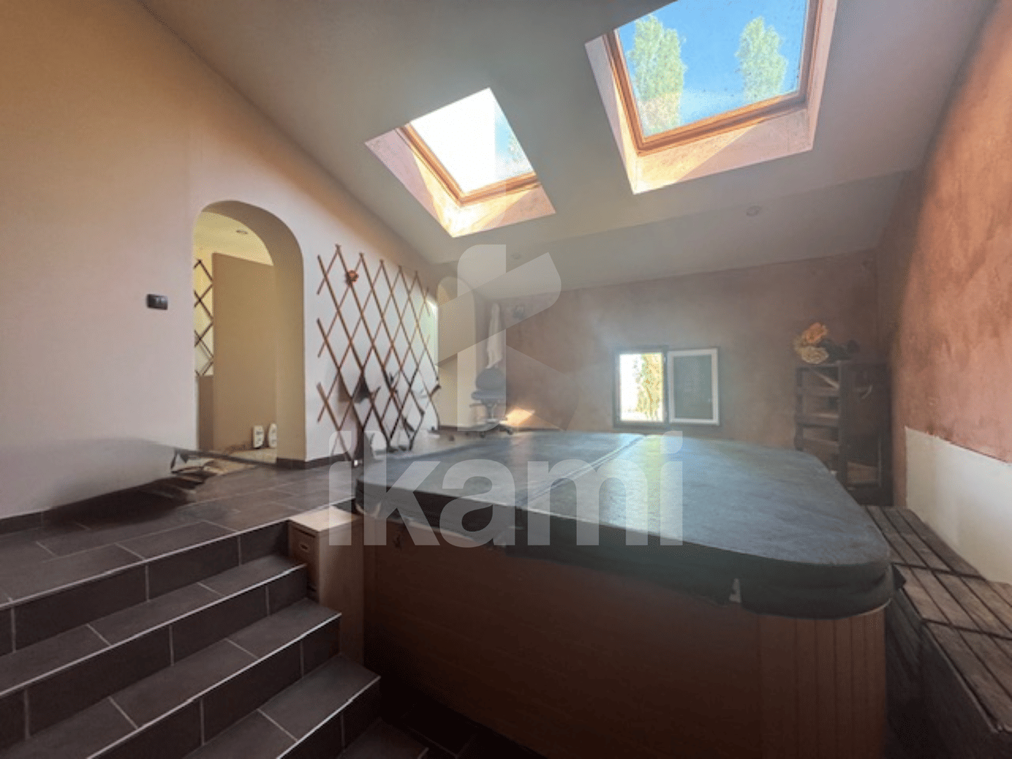 Maison 7 pièces 205 m² · à Lens-Lestang · 205 m² · 573 000 €