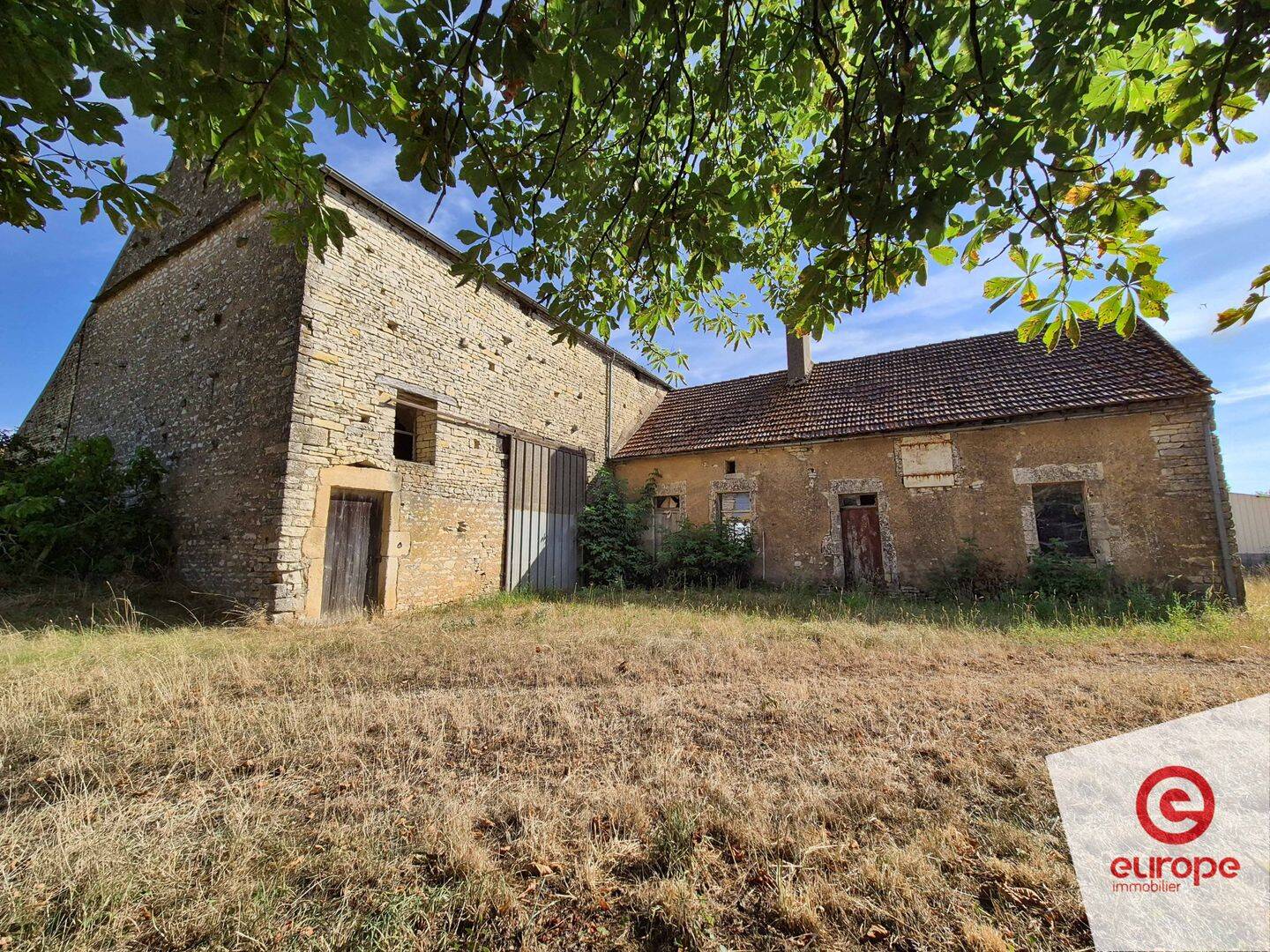 Maison 2 pièces 67 m² · à Joux-la-Ville · 67 m² · 95 000 €