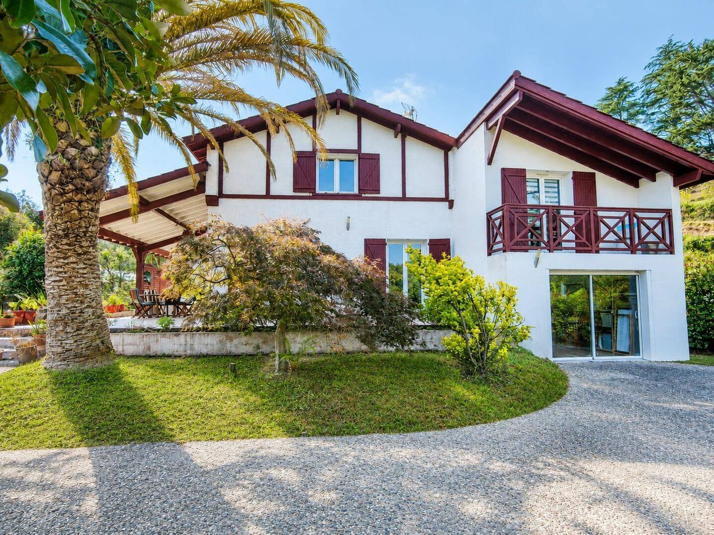 Maison 5 pièces 137 m² · à Larressore · 137 m² · 540 600 €
