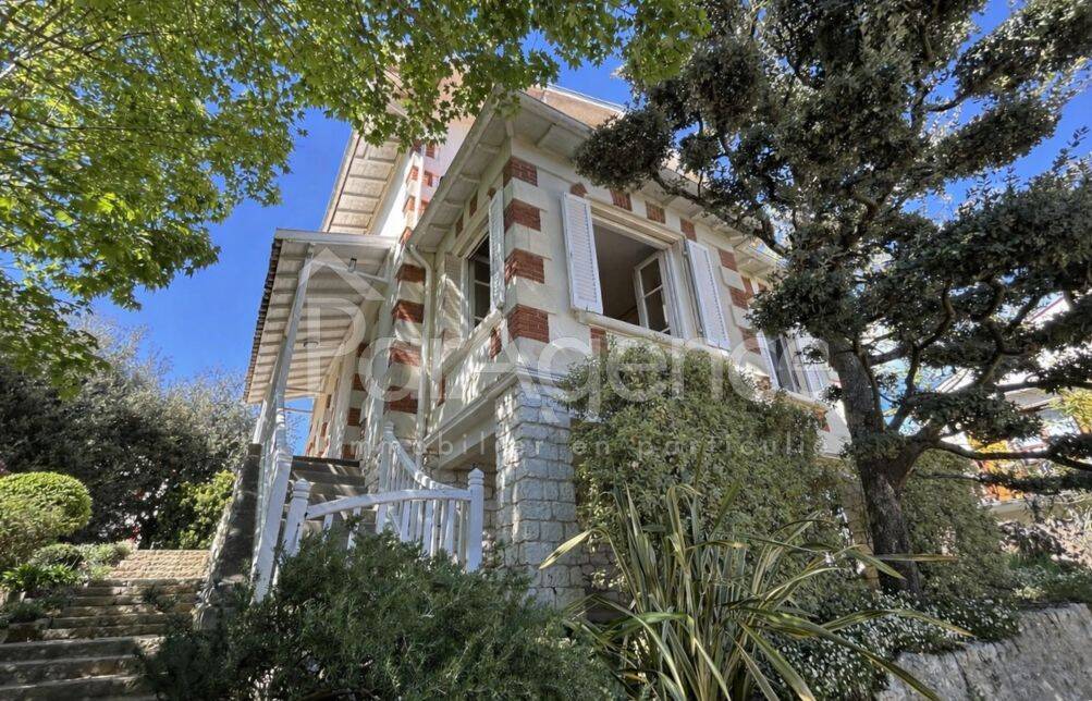 Maison 5 pièces 135 m² · à Saint-Palais-sur-Mer · 135 m² · 988 000 €