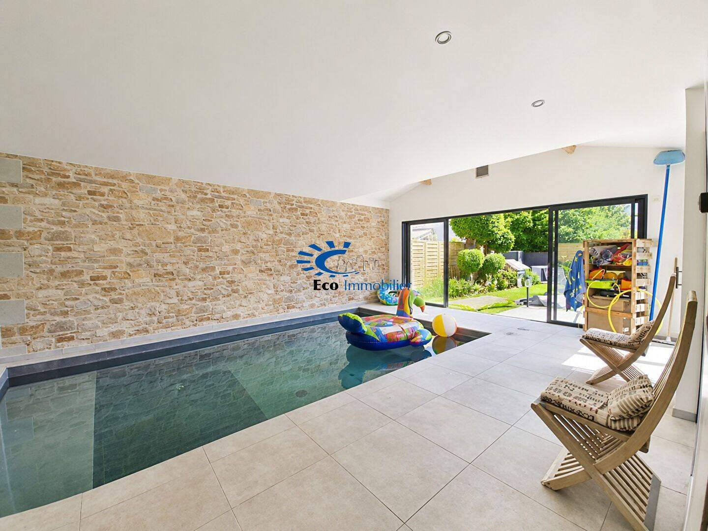 Maison 8 pièces 235 m² · à Périgny · 235 m² · 899 000 €