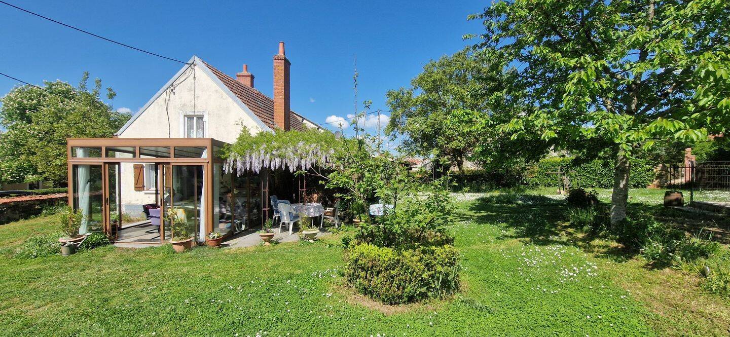Maison 4 pièces 113 m² · à Châteaumeillant · 113,1 m² · 99 000 €