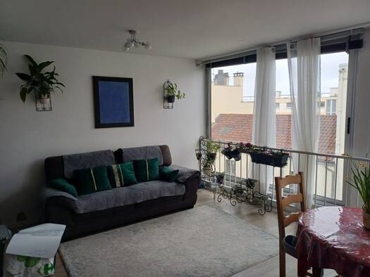 Appartement à vendre 158 500 € 3 pièces 2 chambres 63 m² Étage 4/4 Les Salins Clermont-Ferrand 63000