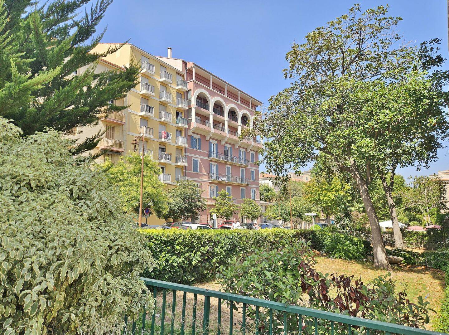 Appartement 5 pièces 141 m² · à Ajaccio · 141 m² · 750 000 €