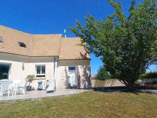 Maison à vendre 364 000 € 6 pièces 4 chambres 119 m² 1 650 m² de terrain Bréval 78980