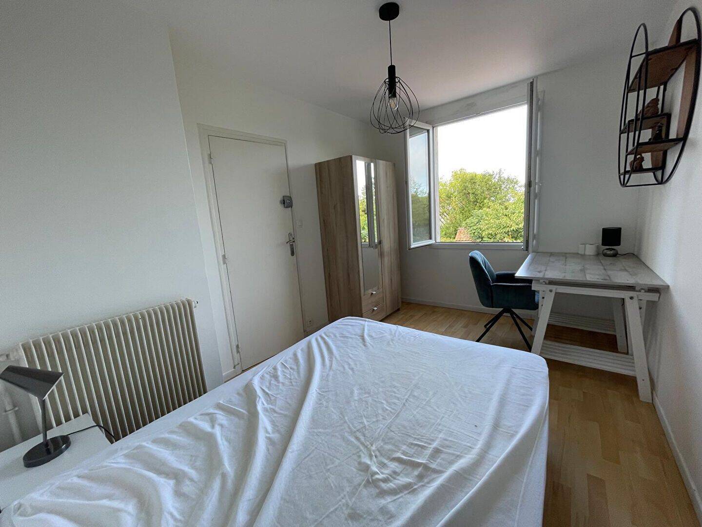 1 pièce 11 m² · à La Rochelle · 11 m² · 490 €/mois