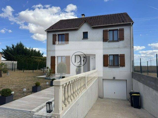 Maison 7 pièces 133 m² · à Boynes · 133 m² · 251 000 €