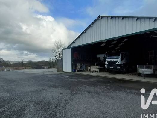 Terrain à vendre 90 000 € 2 089 m² de terrain Isigny-le-Buat 50540