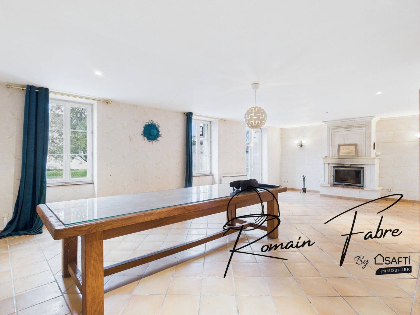 Maison 9 pièces 275 m² · à Cézac · 275 m² · 245 000 €