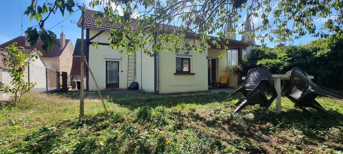 Maison 6 pièces 109 m² · à Bourbon-Lancy · 109 m² · 120 000 €