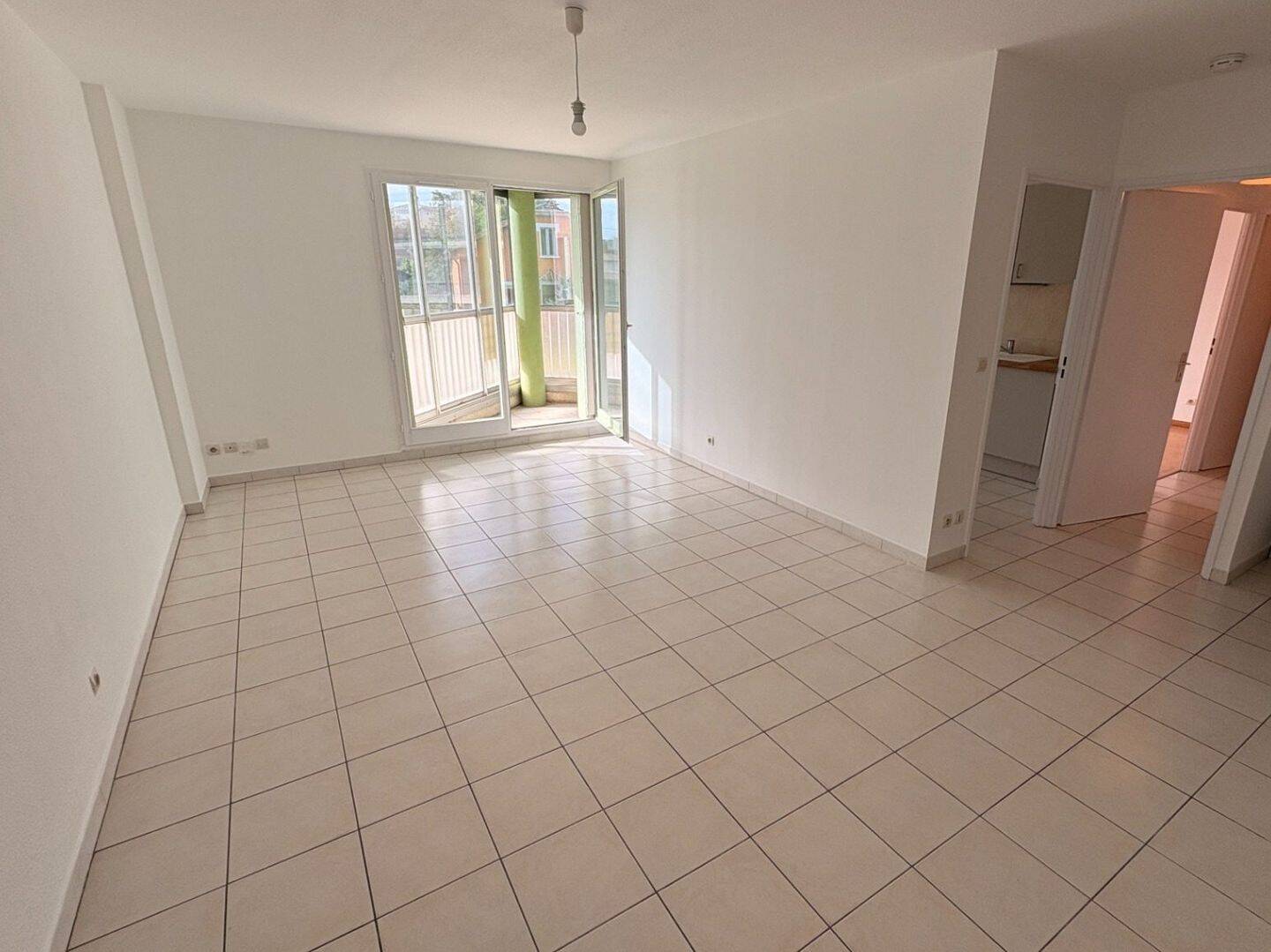 Appartement 2 pièces 53 m² · à Romans-sur-Isère · 52,7 m² · 550 €