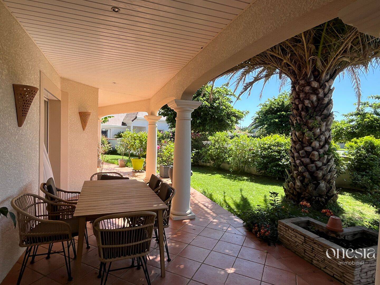 Maison 5 pièces 168 m² · à Lescar · 167,6 m² · 599 900 €