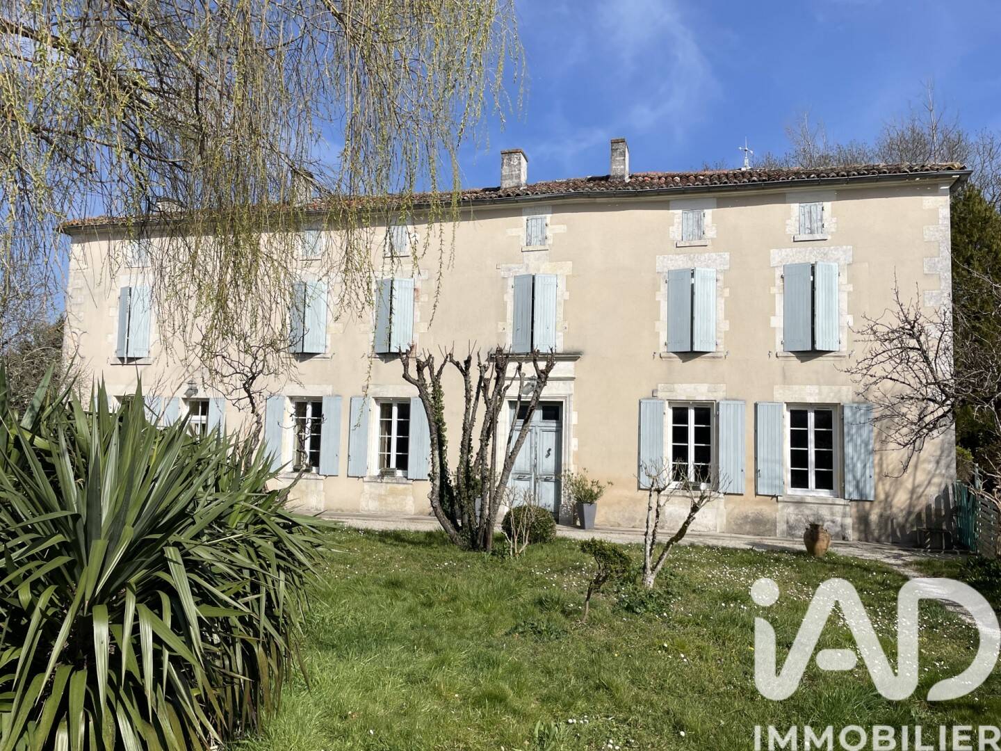 Maison 18 pièces 427 m² · à Lagarde-sur-le-Né · 427 m² · 778 000 €