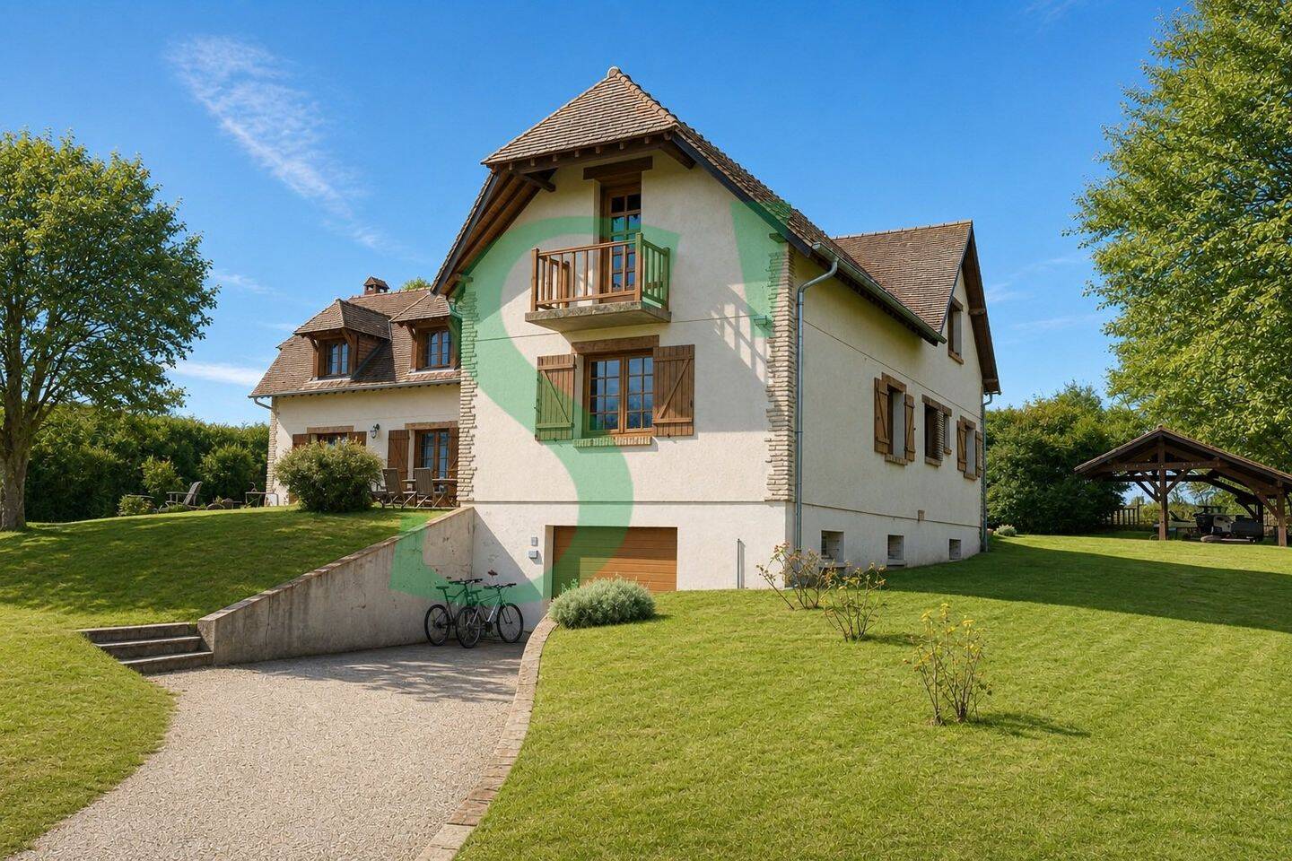 Maison 9 pièces 253 m² · à Gisors · 253 m² · 341 000 €