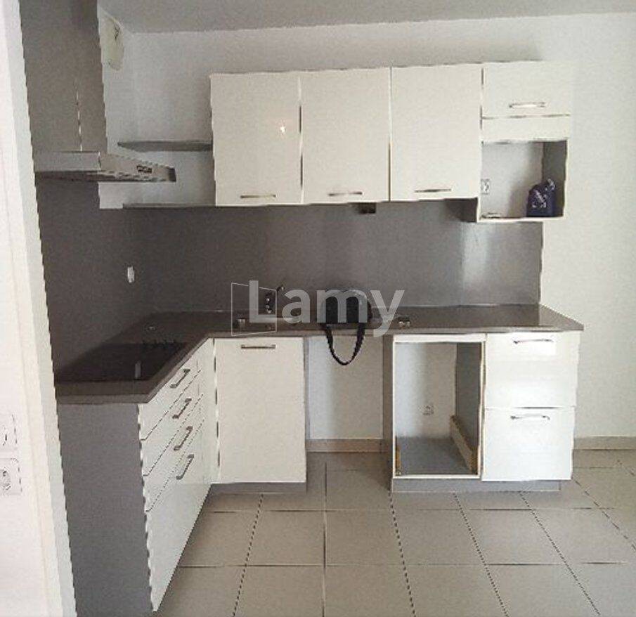 Appartement 3 pièces 66 m² · à Bordeaux · 66,4 m² · 903 €