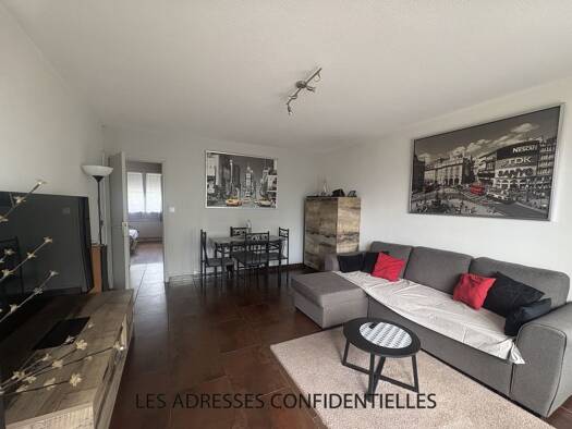 Appartement à vendre 199 900 € 3 pièces 2 chambres 66,4 m² RDC/4 Yvours Irigny 69540