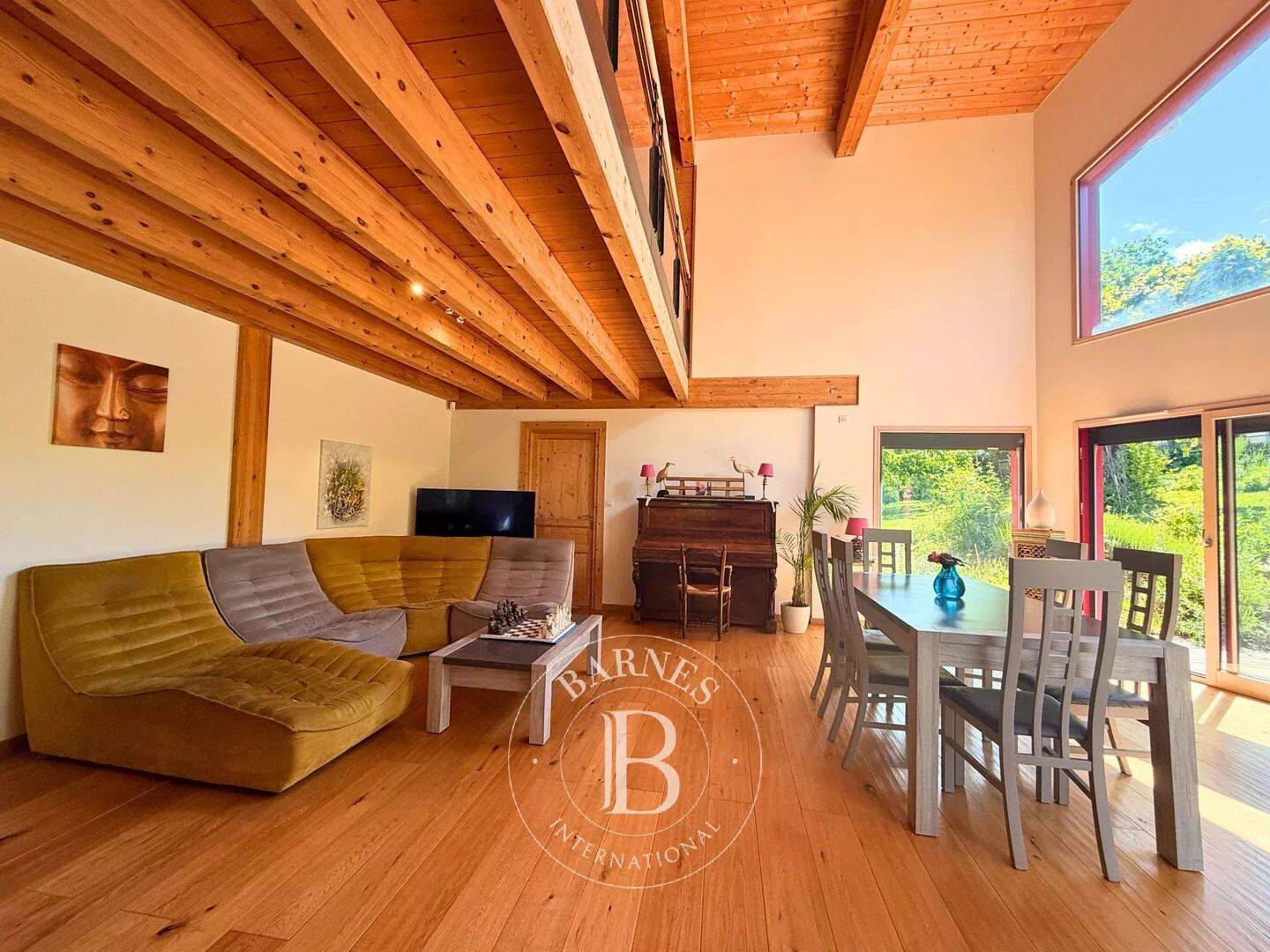 Maison 8 pièces 228 m² · à Évian-les-Bains · 228,2 m² · 1 098 000 €