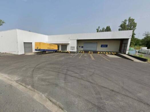 Entrepôt à louer 24 025 € 4 860 m² d'espace de stockage Nord Carbon-Blanc 33560