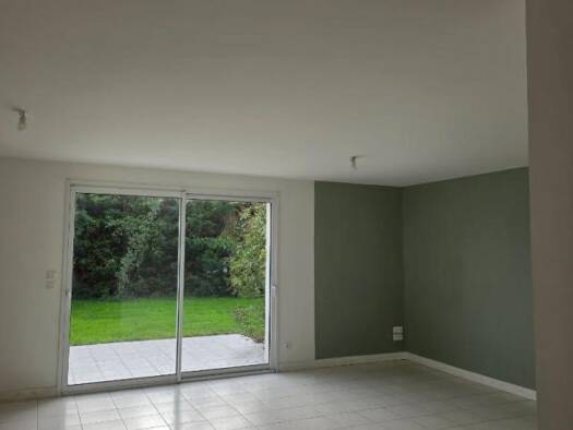 Maison de plain-pied à vendre 259 700 € 5 pièces 3 chambres 83 m² 400 m² de terrain Saint-Sulpice-de-Royan 17200