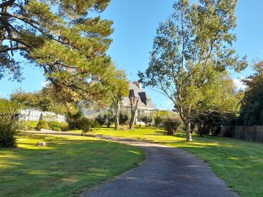 Maison à vendre 323 950 € 6 pièces 4 chambres 134 m² 2 794 m² de terrain Plogonnec 29180