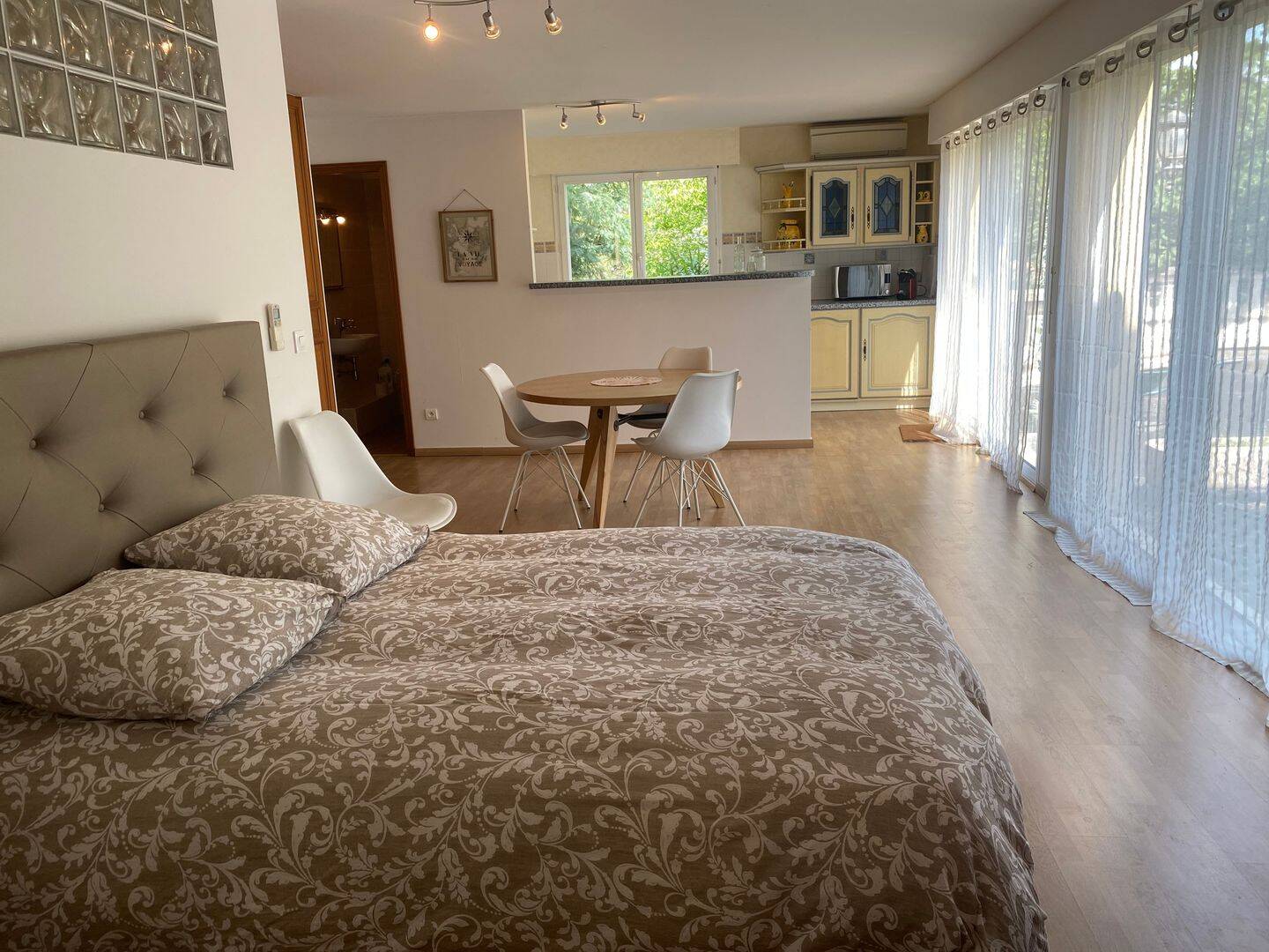 Appartement 1 pièce 38 m² · à Vallauris · 38 m² · 800 €