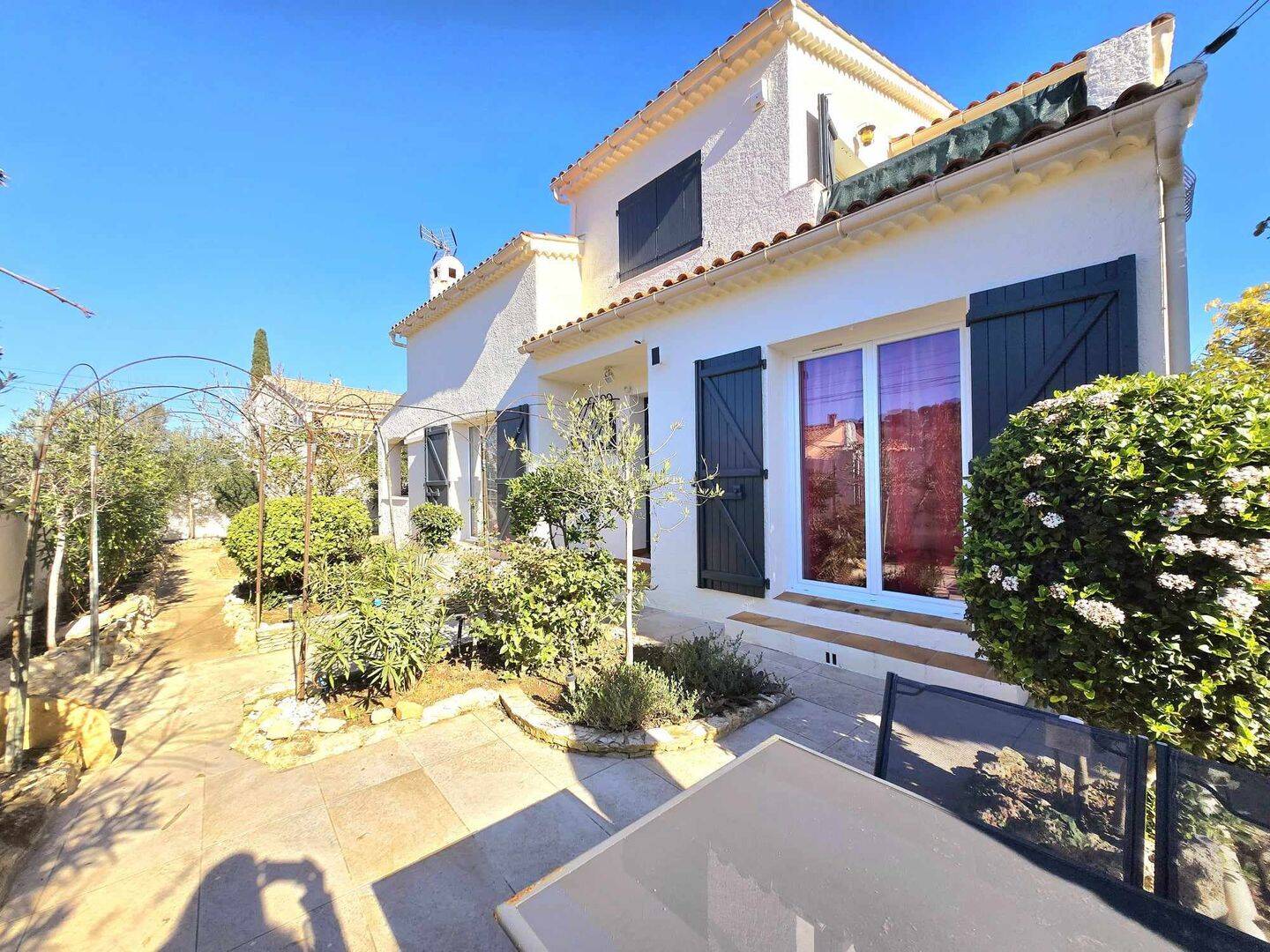 Maison 6 pièces 145 m² · à La Seyne-sur-Mer · 145 m² · 645 000 €