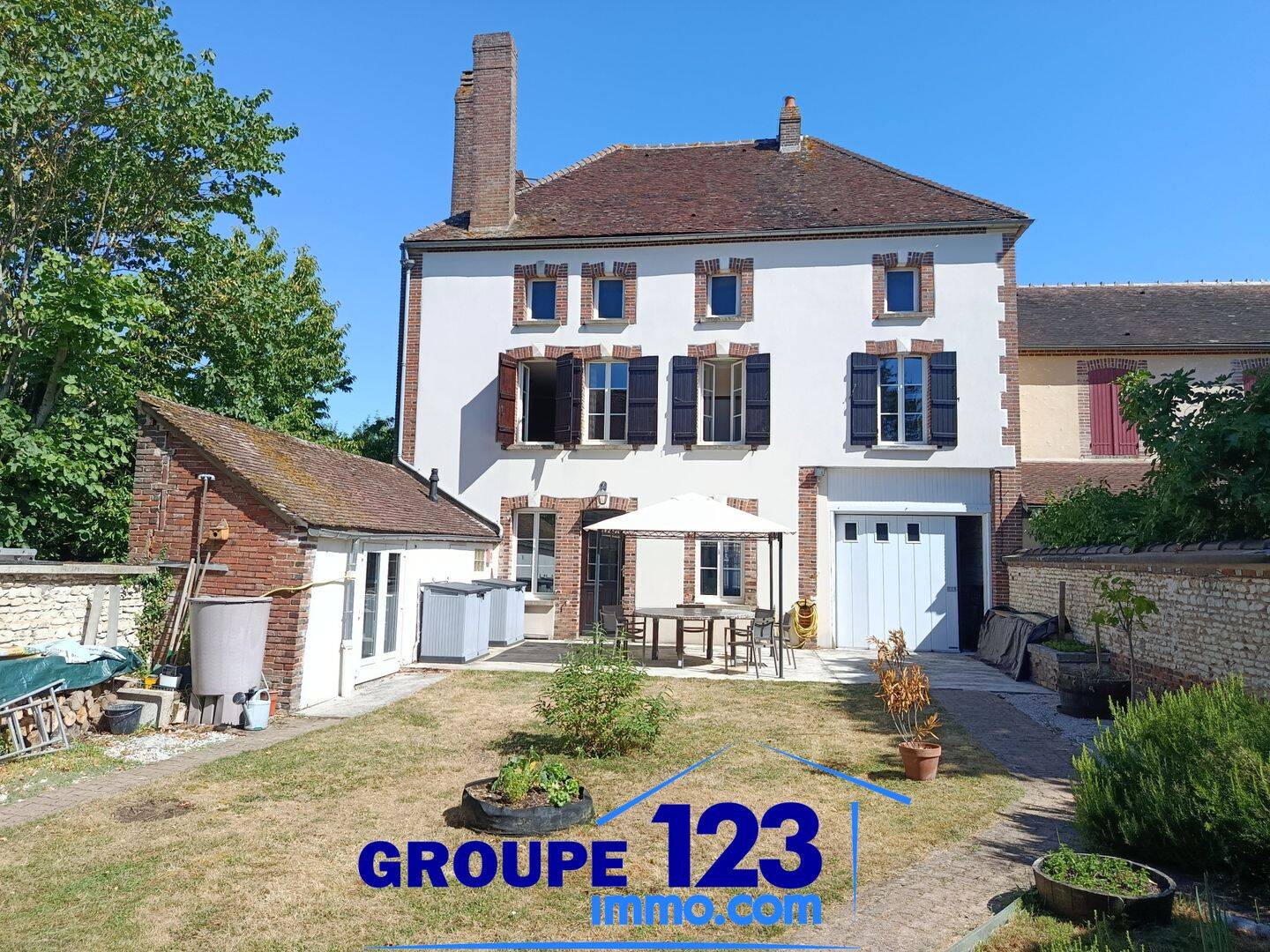 Maison 9 pièces 142 m² · à Montholon · 142 m² · 334 900 €