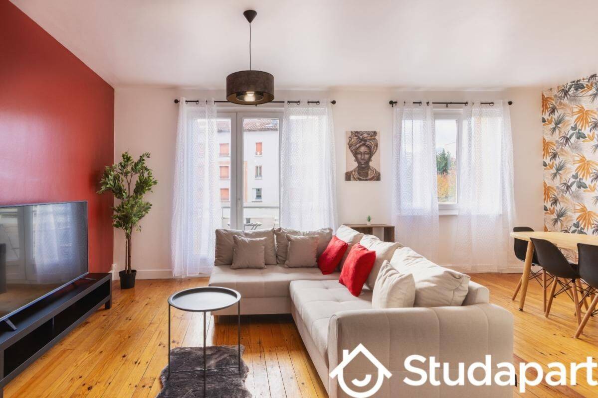 1 pièce 11 m² · à Clermont-Ferrand · 11 m² · 450 €