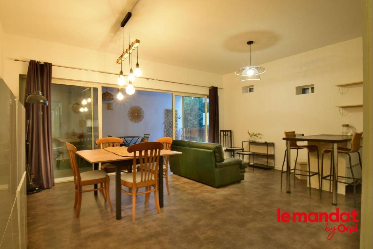Appartement 4 pièces 83 m² · à Bègles · 82,7 m² · 1 450 €
