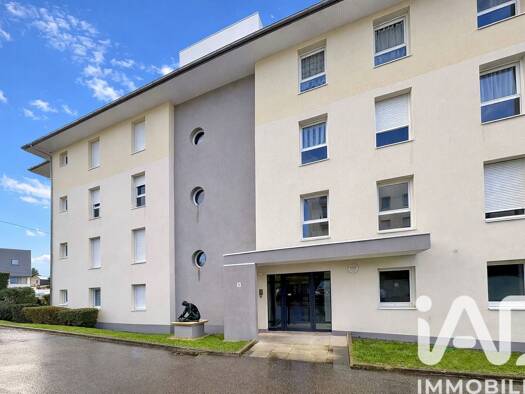 Appartement à vendre 209 500 € 3 pièces 2 chambres 72 m² Étage 2/4 Locminé 56500