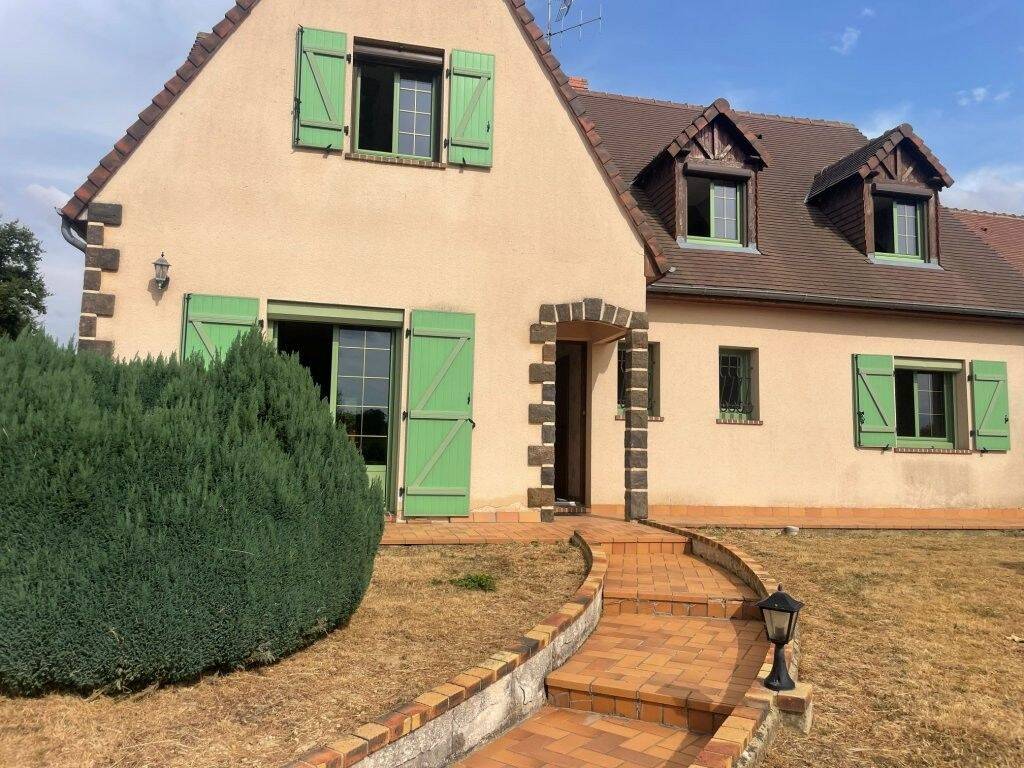 Maison 5 pièces 123 m² · à La Bazoche-Gouet · 123 m² · 159 000 €