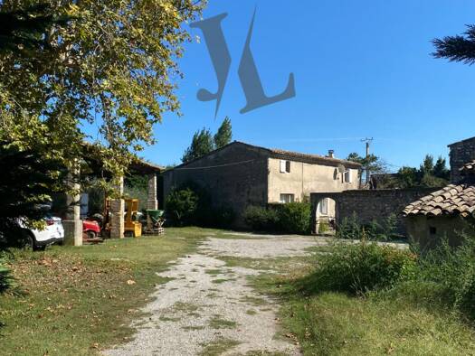Ferme à vendre 300 000 € 5 pièces 3 chambres 144 m² 22 150 m² de terrain Étoile-sur-Rhône 26800