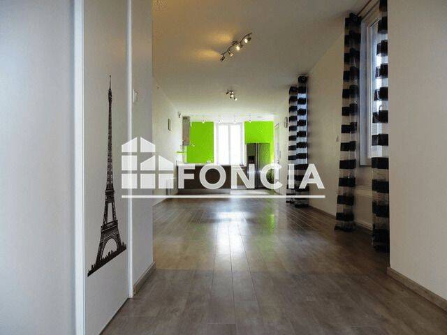 Appartement 3 pièces 81 m² · à Oloron-Sainte-Marie · 80,7 m² · 580 €
