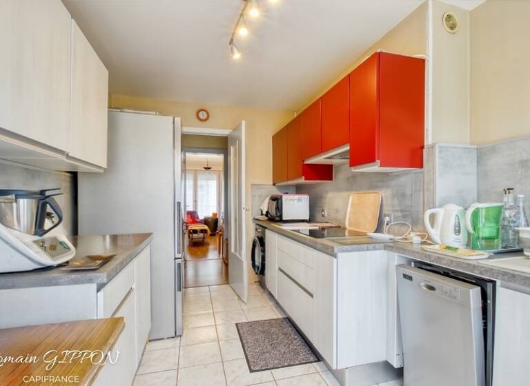 Appartement en viager occupé Bouquet 78 410 € 4 pièces 2<br/>chambres 80 m²<br/>superficie 1/3<br/>étage Jean XXIII Saint-Max 54130
