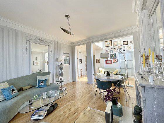 Appartement 5 pièces 182 m² · à Paris 8ème Arrondissement · 182 m² · 13 900 €/mois