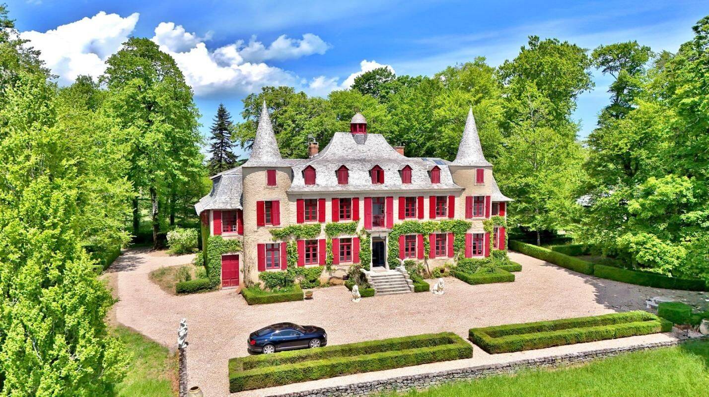 Maison 21 pièces 660 m² · à Saint-Pierre-de-Trivisy · 660 m² · 890 000 €