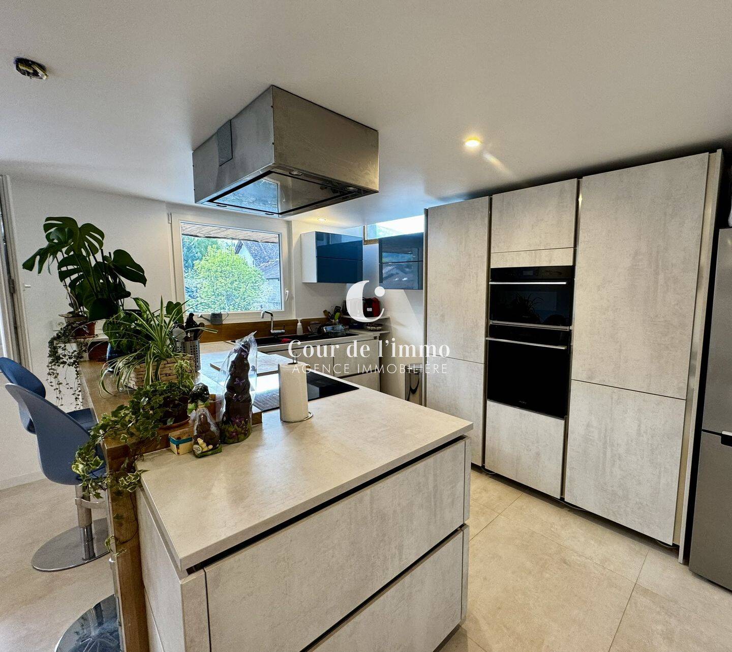 Appartement 4 pièces 90 m² · à Bons-en-Chablais · 89,5 m² · 350 000 €