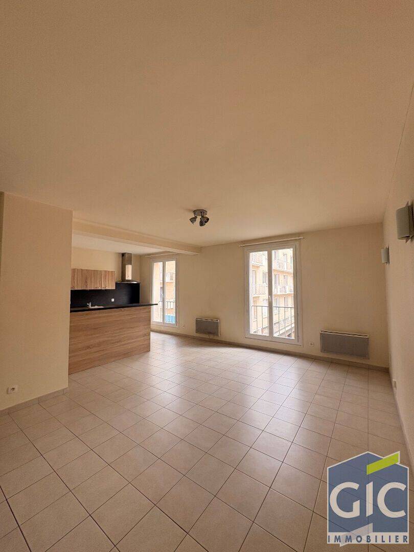 Appartement 3 pièces 89 m² · à Caen · 88,8 m² · 1 005 €