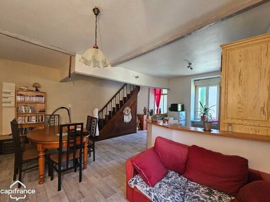 Maison à vendre 118 800 € 7 pièces 4 chambres 150 m² 93 m² de terrain Montournais 85700