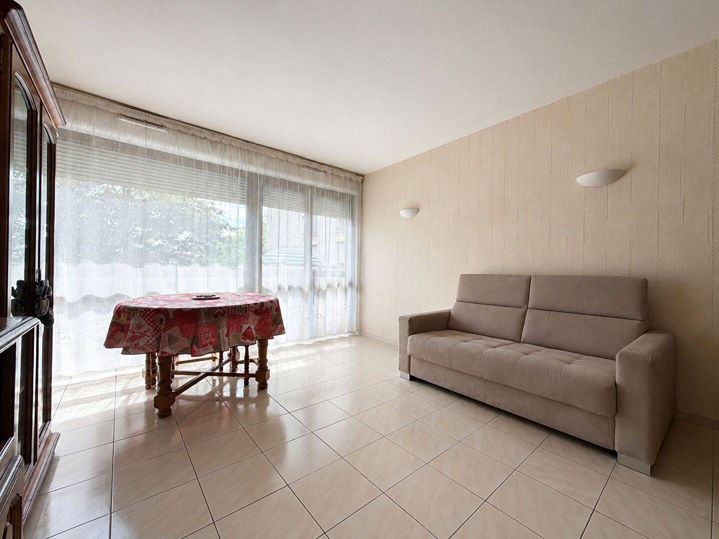 Appartement 3 pièces 61 m² · à Ris-Orangis · 60,6 m² · 144 000 €