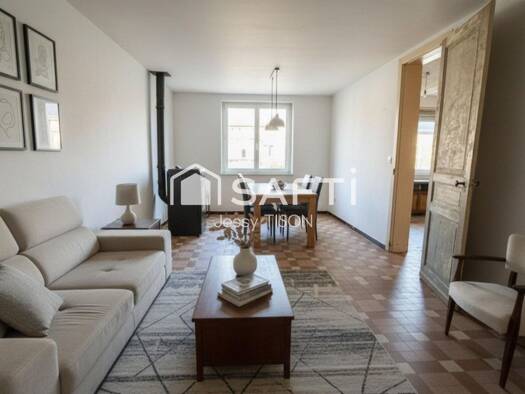 Maison à vendre 158 750 € 5 pièces 3 chambres 109 m² 389 m² de terrain Staple 59190