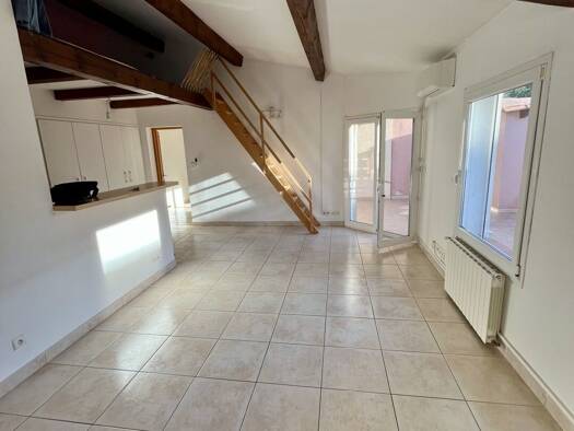 Maison à louer 1 530 € 3 pièces 2 chambres 57,5 m² 100 m² de terrain Pointe Rouge Marseille 8ème arrondissement 13008