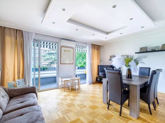 Appartement à vendre 279 900 € 3 pièces 2 chambres 77 m² Étage 2/6 Gratte Ciel Villeurbanne 69100