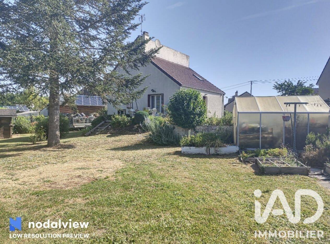 Maison 6 pièces 86 m² · à Pierres · 86 m² · 220 000 €
