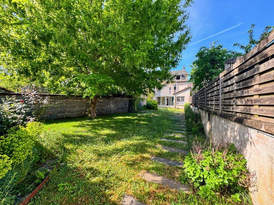 Maison 7 pièces 283 m² · à Périgueux · 283 m² · 556 000 €