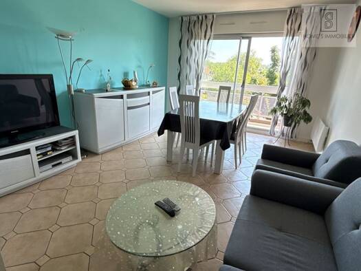 Appartement à vendre 195 000 € 3 pièces 2 chambres 71 m² Étage 3/3 Lac de Sévigné Livry-Gargan 93190